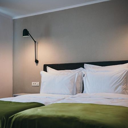 Nest Guesthouse Drobeta Turnu Severin Luaran gambar