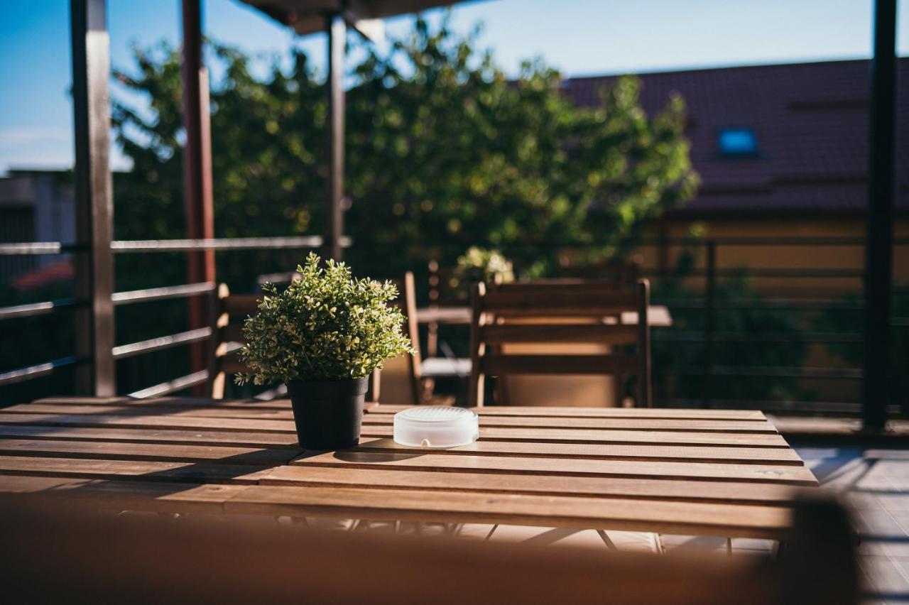 Nest Guesthouse Drobeta Turnu Severin Luaran gambar